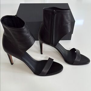 VINCE Black Leather Heels Size 9.5 / 41 NEW